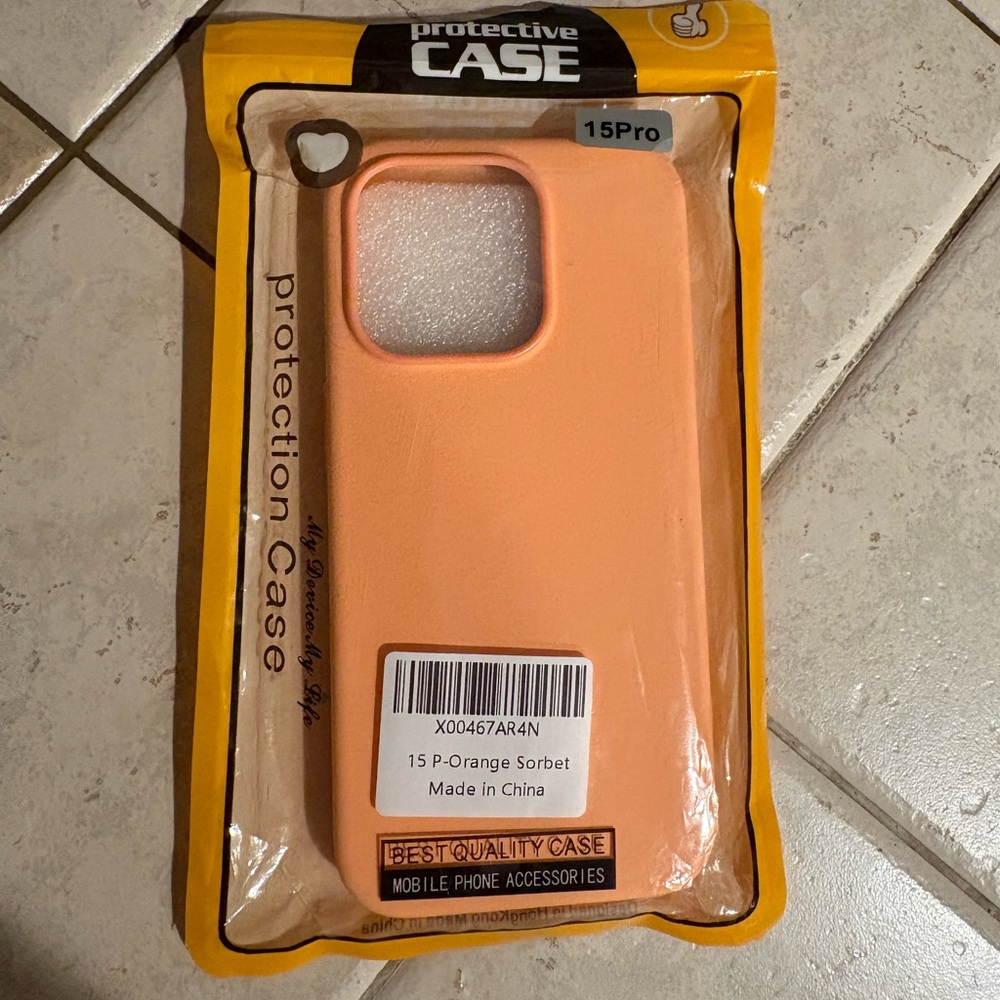 Protective Case for 15 Pro - Orange Sorbet